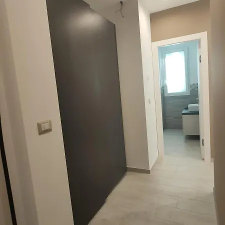 Recanati Chic -la Maison De La Madame * Giardini Naxos