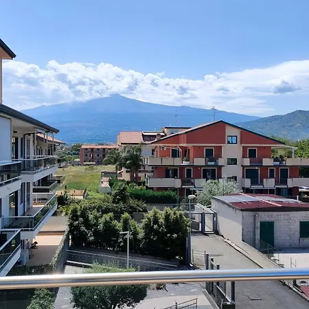 Recanati Chic -la Maison De La Madame * Giardini Naxos