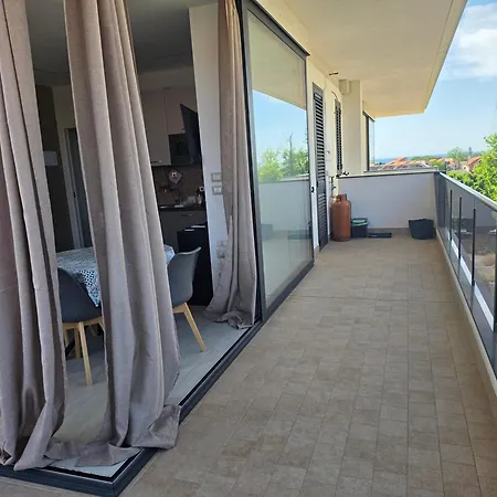 Recanati Chic -la Maison De La Madame アパート *