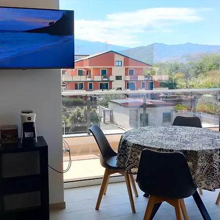 Recanati Chic -la Maison De La Madame Apartment