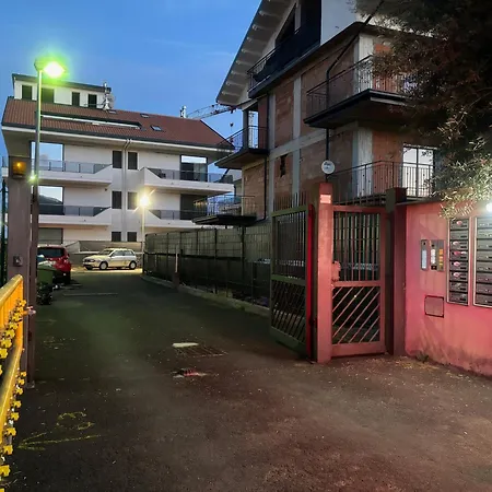 Recanati Chic -la Maison De La Madame شقة