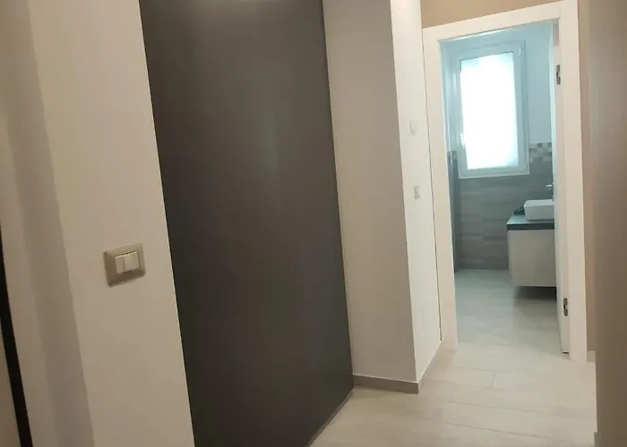 Recanati Chic -la Maison De La Madame * Giardini Naxos