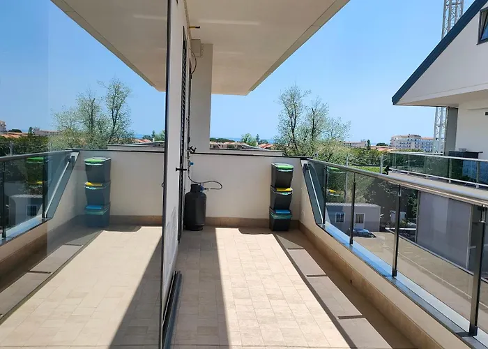 Apartment Recanati Chic -la Maison De La Madame