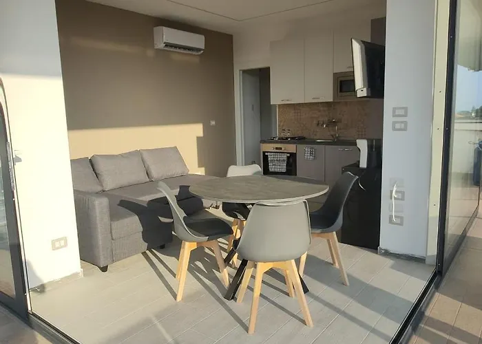 アパート Recanati Chic -la Maison De La Madame ジャルディーニ・ナクソス